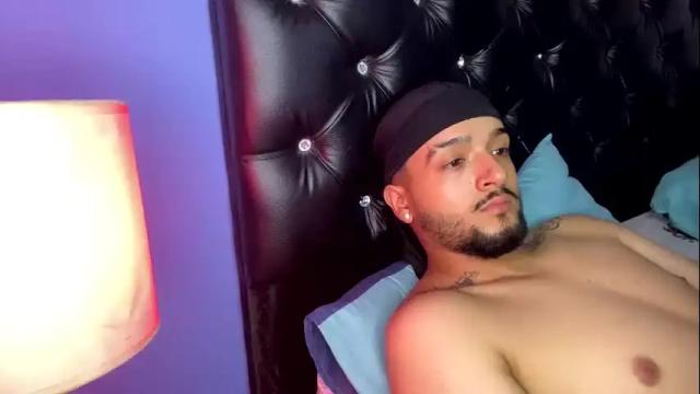 Image 10 of gemaandmyke1 Stream on Chaturbate on 1 month ago