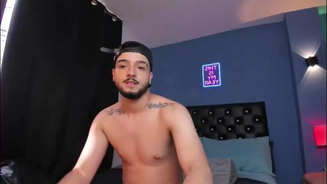 Image 2 of gemaandmyke1 Stream on Chaturbate on 1 month ago