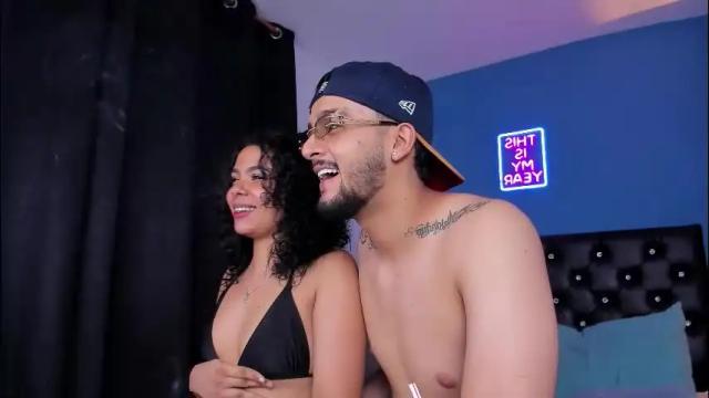 Image 3 of gemaandmyke1 Stream on Chaturbate on 27 days ago