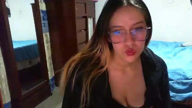 Image 12 of gemared Stream on Chaturbate on 18 months ago