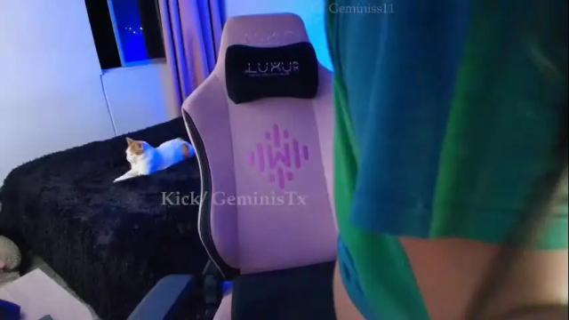 Image 10 of geminis11 Stream on Chaturbate on 27 days ago