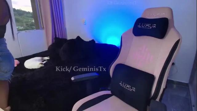 Image 11 of geminis11 Stream on Chaturbate on 16 days ago