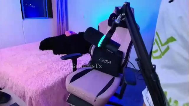 Image 4 of geminis11 Stream on Chaturbate on 1 month ago