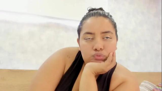 Image 3 of geminis_muentes Stream on Chaturbate on 1 month ago