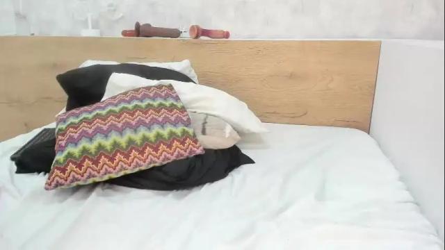 Image 2 of geminis_muentes Stream on Chaturbate on 1 month ago