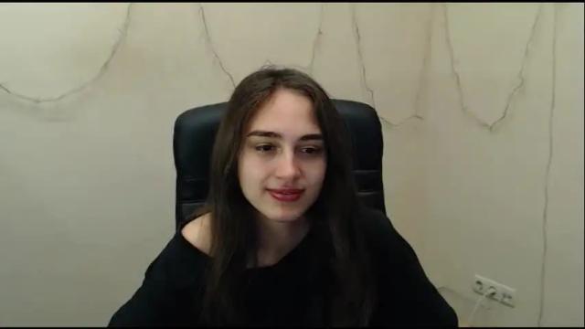 Image 2 of gemma_arterton Stream on Chaturbate on 2 months ago