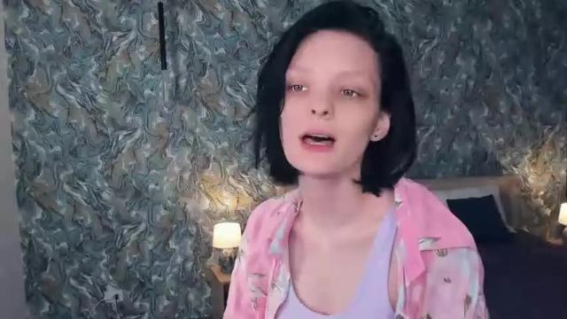 Image 4 of gemmahendry Stream on Chaturbate on 15 months ago