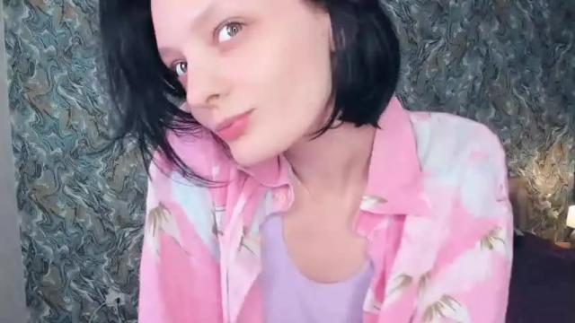 Image 7 of gemmahendry Stream on Chaturbate on 15 months ago