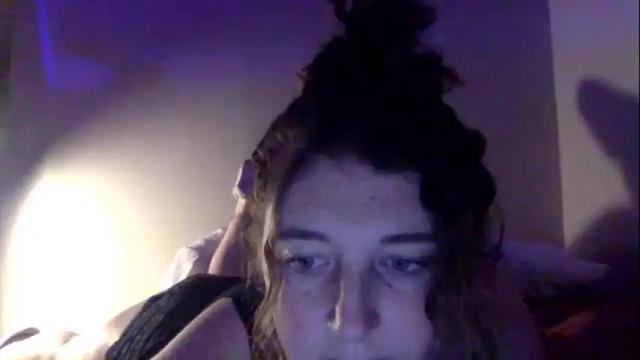 Image 3 of gemmarubyyy Stream on Chaturbate on 19 months ago