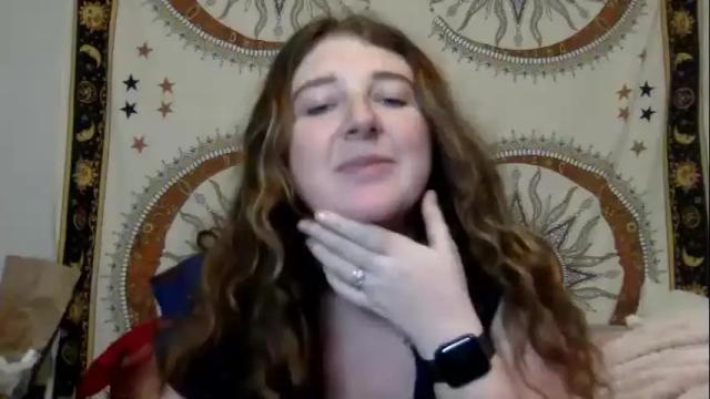 Image 4 of gemmarubyyy Stream on Chaturbate on 19 months ago