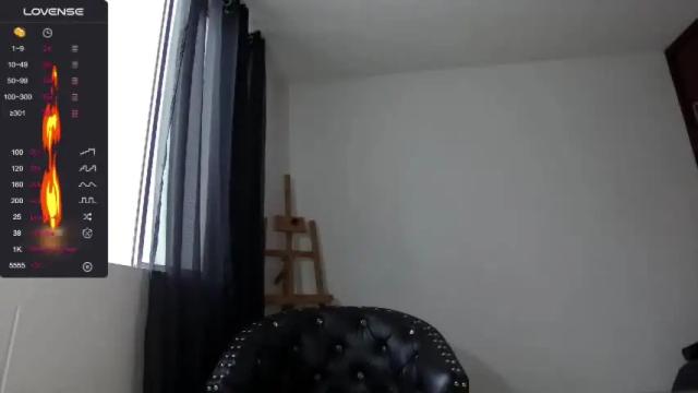 Image 2 of genesis073 Stream on Chaturbate on 14 months ago