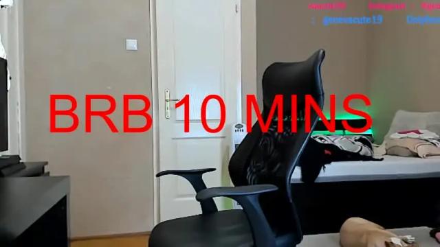 Image 6 of genevacute19 Stream on Chaturbate on 21 months ago