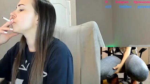 Image 2 of genevacute19 Stream on Chaturbate on 21 months ago