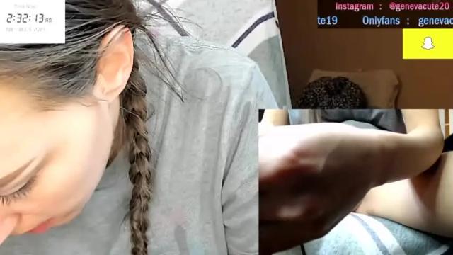 Image 4 of genevacute19 Stream on Chaturbate on 20 months ago