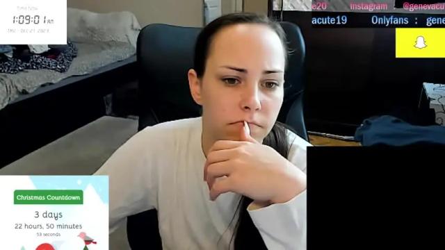 Image 3 of genevacute19 Stream on Chaturbate on 19 months ago
