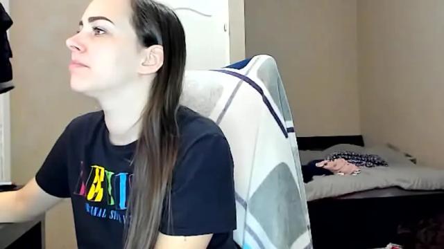 Image 6 of genevacute19 Stream on Chaturbate on 18 months ago