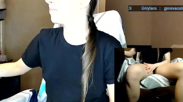 Image 4 of genevacute19 Stream on Chaturbate on 17 months ago
