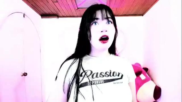 Image 2 of gennesis_love Stream on Chaturbate on 1 month ago