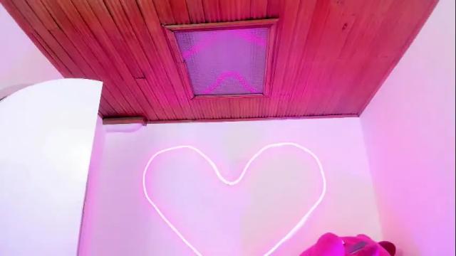 Image 4 of gennesis_love Stream on Chaturbate on 1 month ago