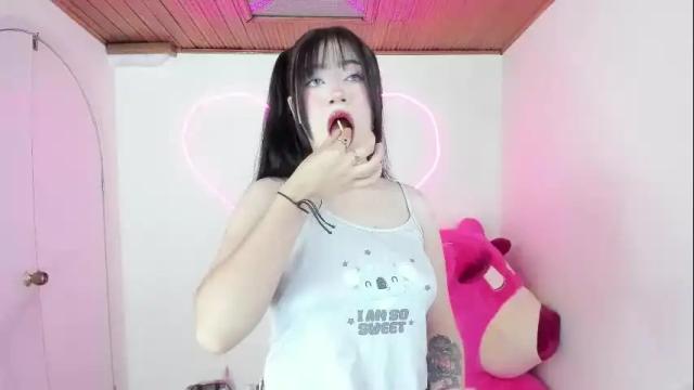 Image 8 of gennesis_love Stream on Chaturbate on 29 days ago