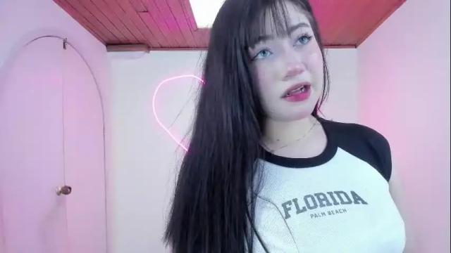 Image 4 of gennesis_love Stream on Chaturbate on 8 days ago