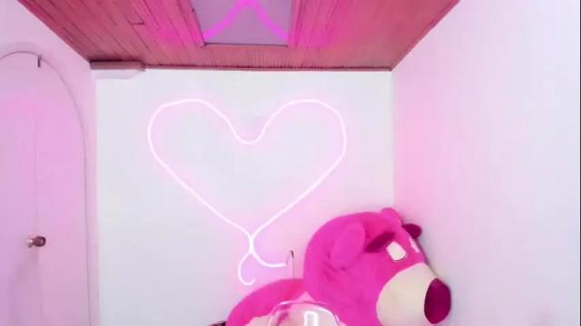 Image 2 of gennesis_love Stream on Chaturbate on 1 day ago