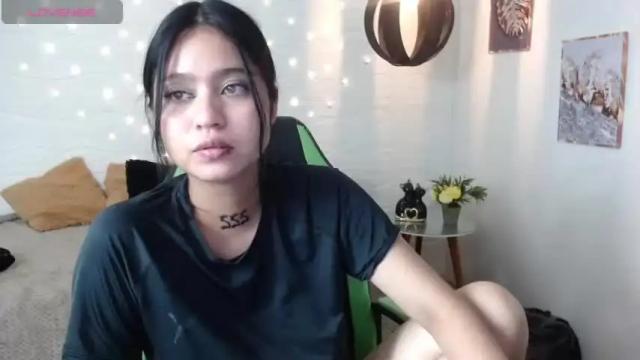 Image 3 of gennesishot Stream on Chaturbate on 14 months ago