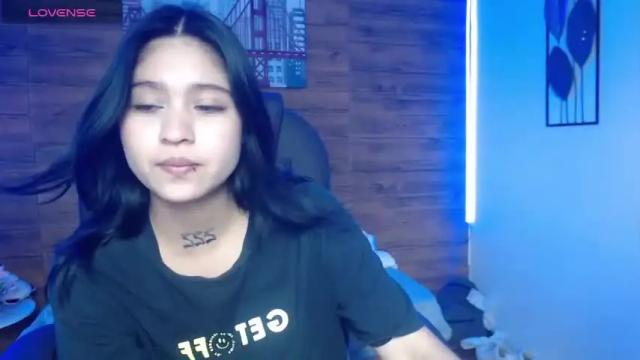Image 4 of gennesishot Stream on Chaturbate on 14 months ago