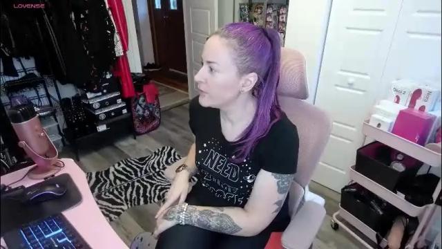 Image 7 of gennyrock Stream on Chaturbate on 2 months ago