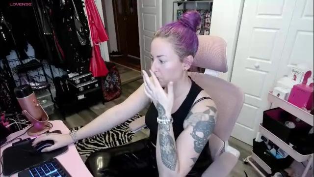 Thumbnail 2, gennyrock's Stream at Chaturbate, 1 month ago