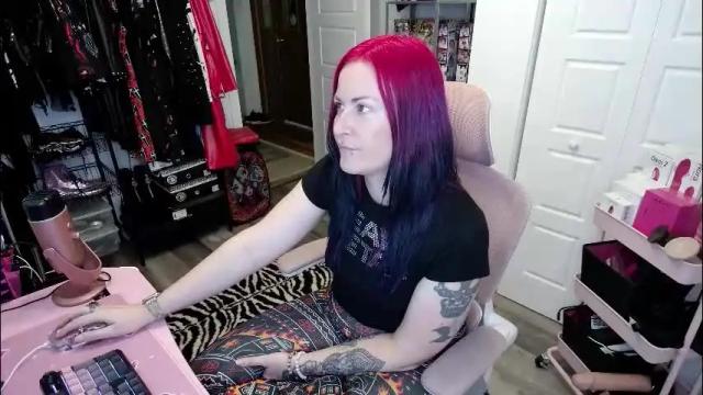 Image 12 of gennyrock Stream on Chaturbate on 1 month ago