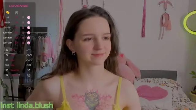 Image 3 of gentle_soull Stream on Chaturbate on 14 months ago