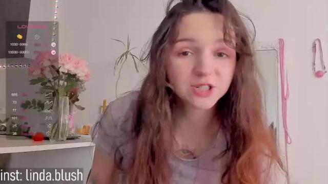 Image 2 of gentle_soull Stream on Chaturbate on 13 months ago