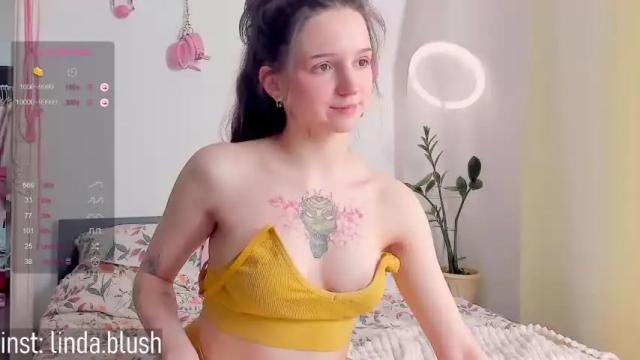 Image 10 of gentle_soull Stream on Chaturbate on 13 months ago