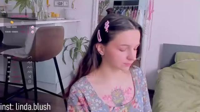 Image 11 of gentle_soull Stream on Chaturbate on 13 months ago