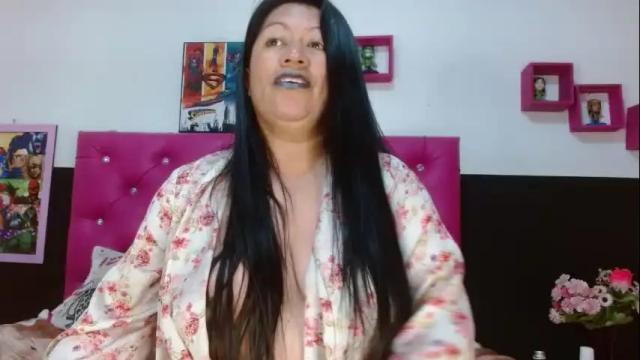 Image 7 of georgia_klaudet Stream on Chaturbate on 15 days ago