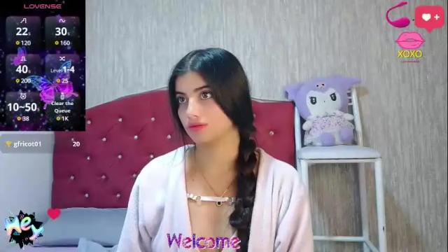 Image 4 of georgia_oli Stream on Chaturbate on 12 days ago