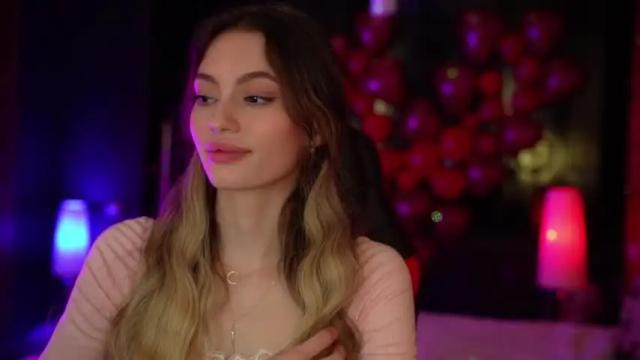 Image 8 of georgiamorandi Stream on Chaturbate on 15 months ago