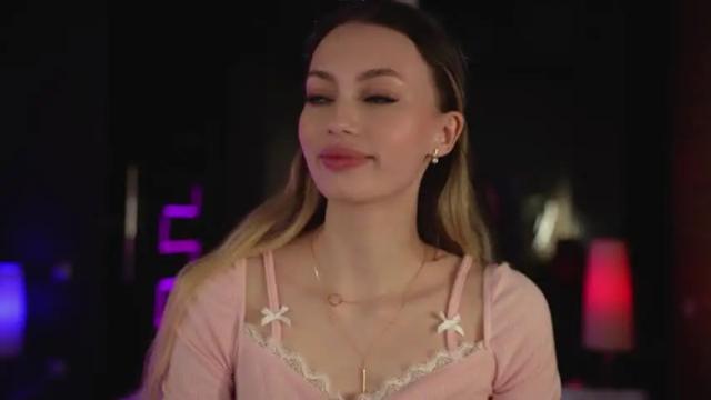 Image 2 of georgiamorandi Stream on Chaturbate on 14 months ago