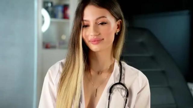 Image 3 of georgiamorandi Stream on Chaturbate on 14 months ago