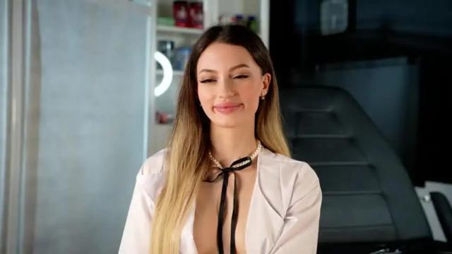 Image 12 of georgiamorandi Stream on Chaturbate on 14 months ago