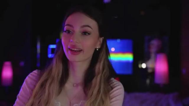 Image 11 of georgiamorandi Stream on Chaturbate on 14 months ago
