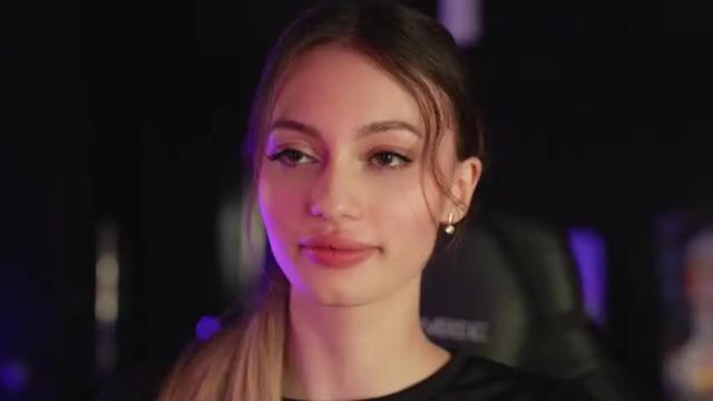 Image 3 of georgiamorandi Stream on Chaturbate on 14 months ago