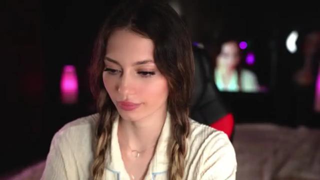 Image 11 of georgiamorandi Stream on Chaturbate on 13 months ago