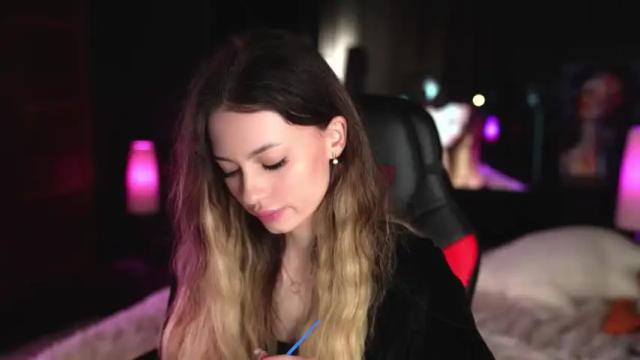Image 11 of georgiamorandi Stream on Chaturbate on 13 months ago