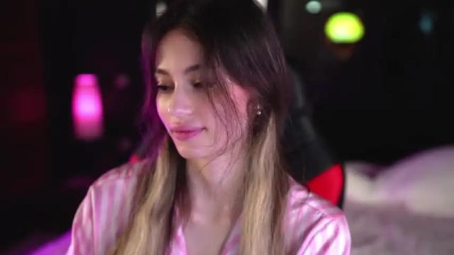 Image 11 of georgiamorandi Stream on Chaturbate on 13 months ago
