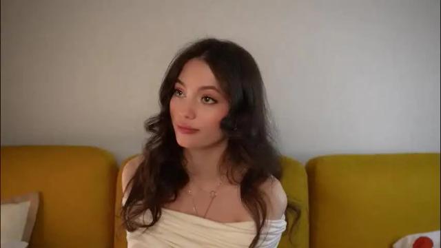 Image 2 of georgiamorandi Stream on Chaturbate on 1 month ago