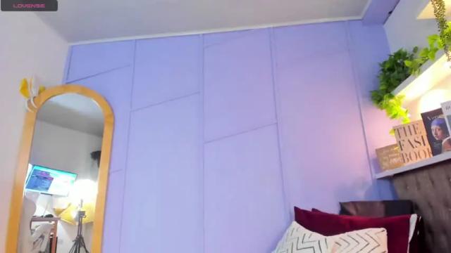 Image 3 of georgina_coule Stream on Chaturbate on 14 months ago