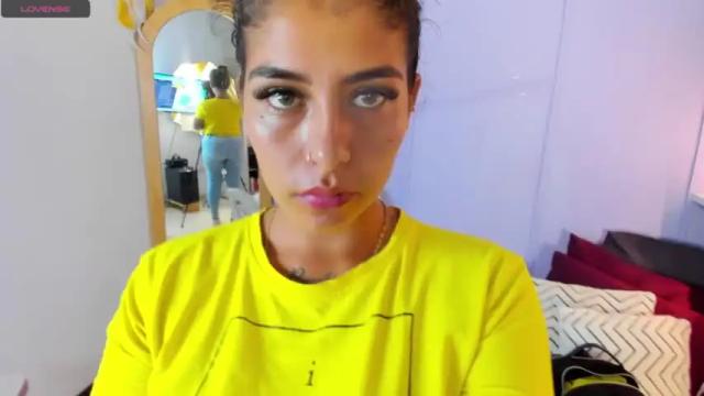 Image 12 of georgina_coule Stream on Chaturbate on 14 months ago