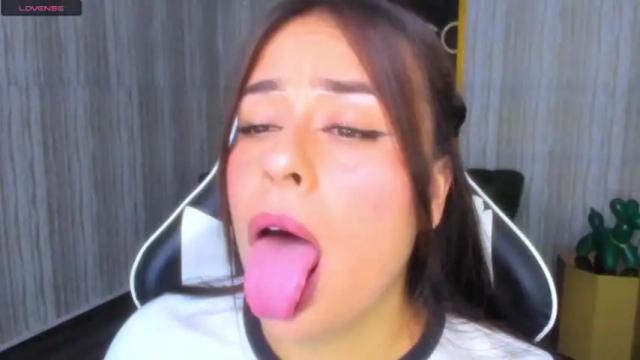 Image 6 of georgina_t_ Stream on Chaturbate on 16 months ago